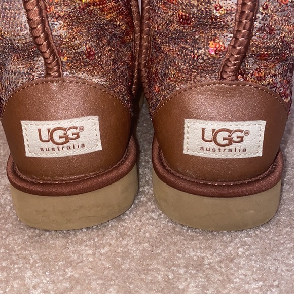 sequin Uggs - Picture 3 of 7